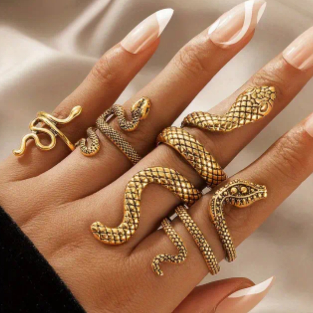 4 pc Golden Snake Ring Set